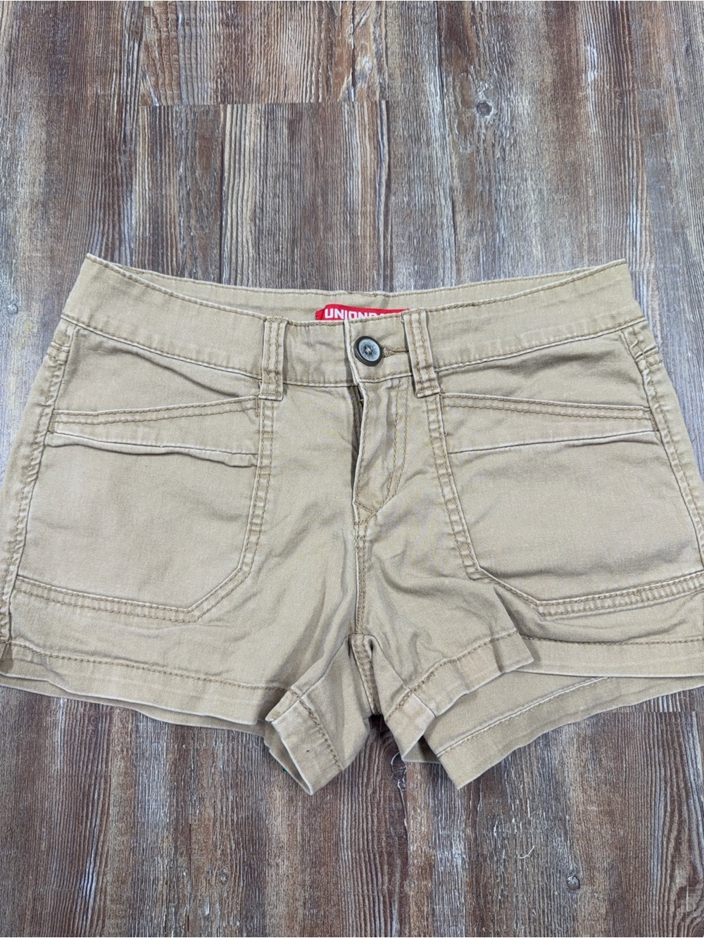 Y2K Union Bay low rise tan cargo shorts size 3
